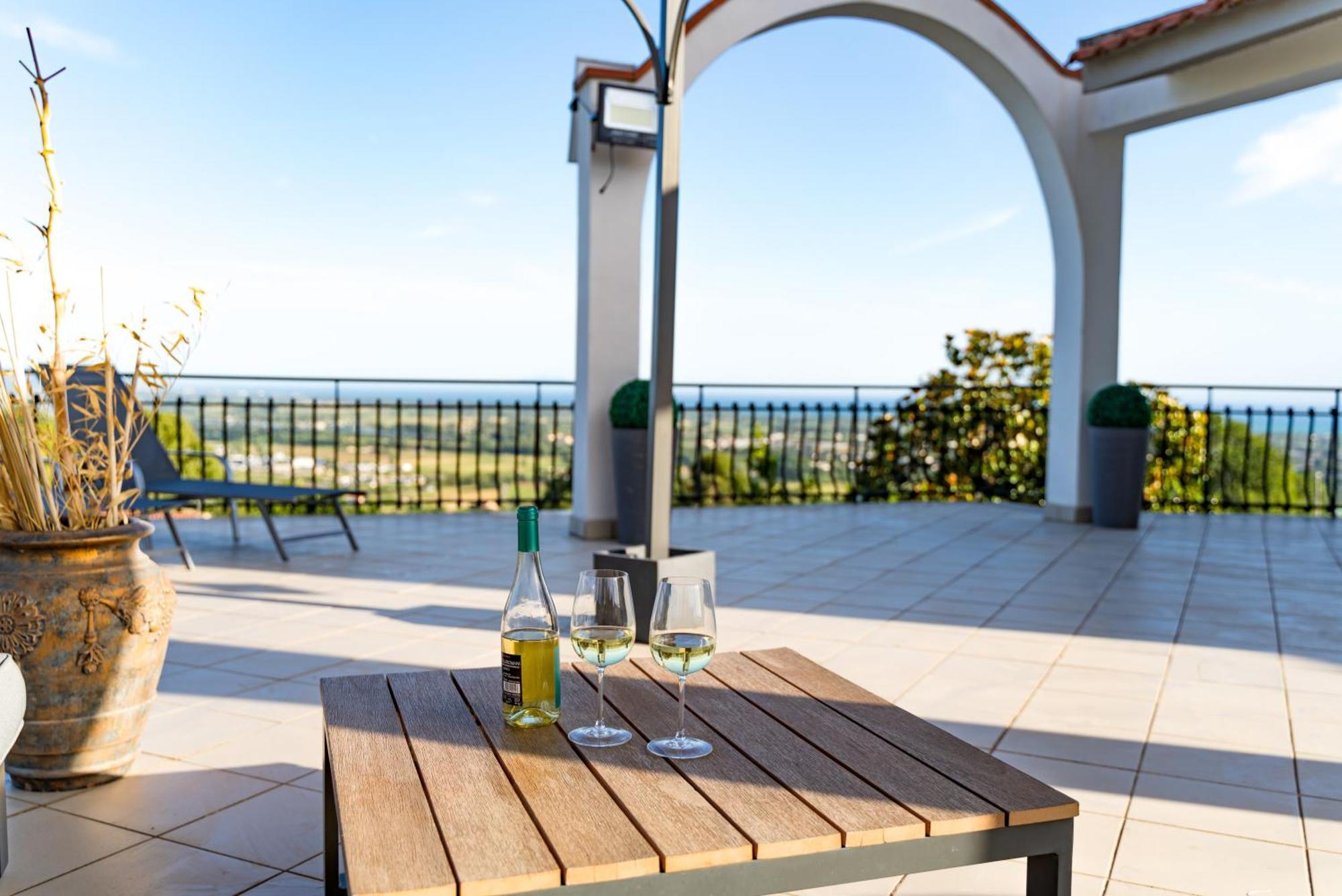 Villa Del Pino, Terrazza Vista Mare Minturno Exterior photo